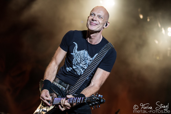 accept-bang-your-head-18-7-2015_0082