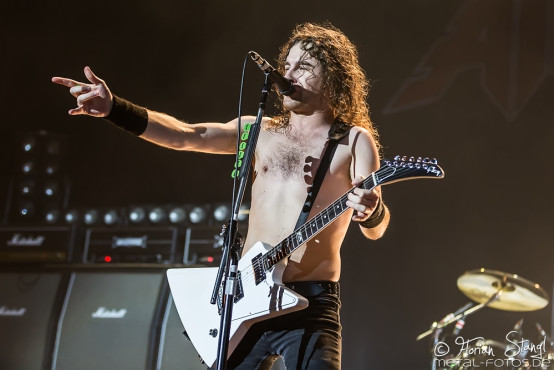 airbourne-rockavaria-30-05-2015_0027