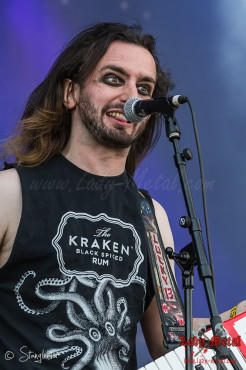 alestorm-summer-breeze-2013-15-08-2013-08