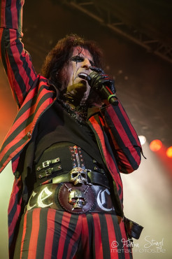 alice-cooper-stadthalle-lichtenfels-04-08-2013-33