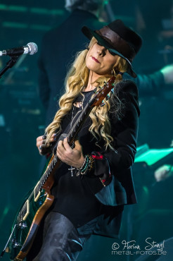 alice-cooper-rock-meets-classic-arena-nuernberg-13-03-2014_0037