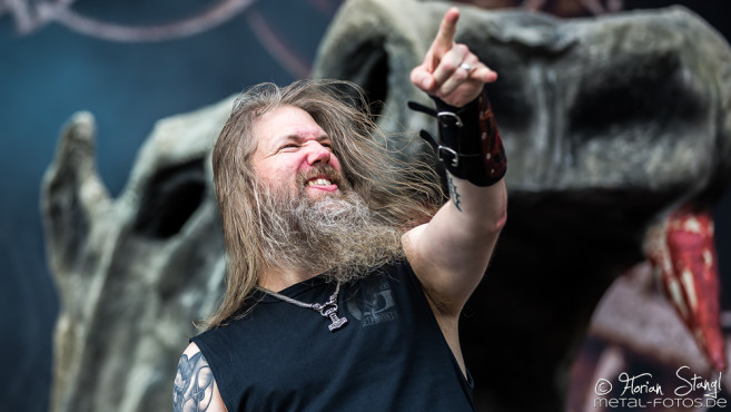 amon-amarth-rock-im-park-2016-04-06-2016_0047