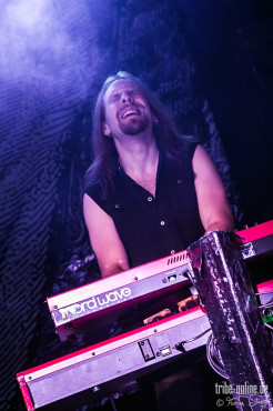 amorphis-hirsch-nuernberg-23-03-2014_0021