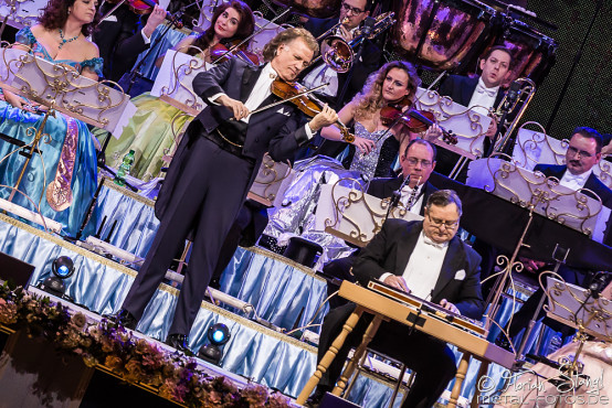 andre-rieu-und-sein-johann-strauss-orchester-arena-nuernberg-28-1-2017_0012