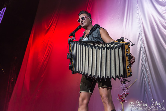 andreas-gabalier-arena-nuernberg-01-10-2015_0053