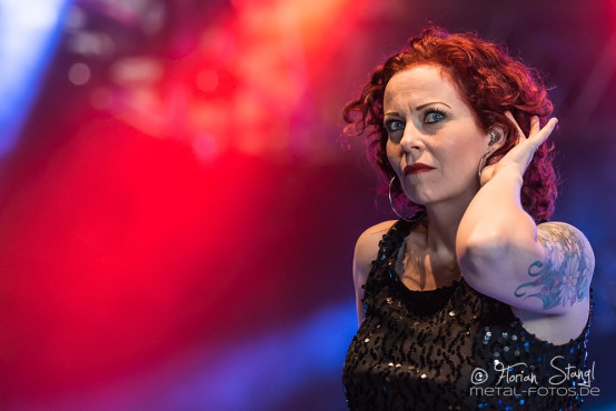 anneke-van-giersbergen-summer-breeze-2014-15-8-2014_0005