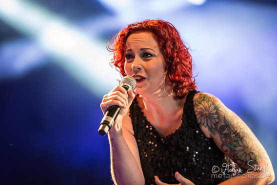 anneke-van-giersbergen-summer-breeze-2014-15-8-2014_0019