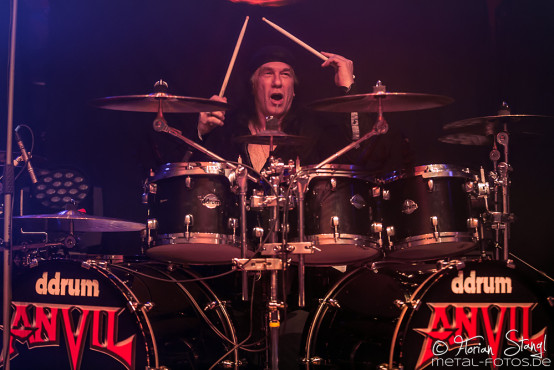 anvil-musichall-geiselwind-23-04-2016_0011