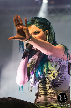 arch-enemy-eventhalle-geiselwind-12-12-2014_0042