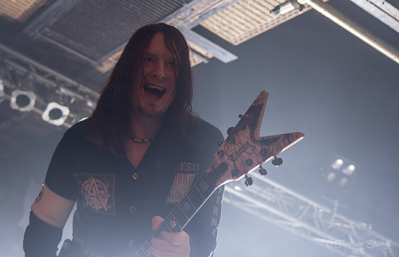 arch-enemy-17-10-2012-rockfabrik-ludwigsburg-13