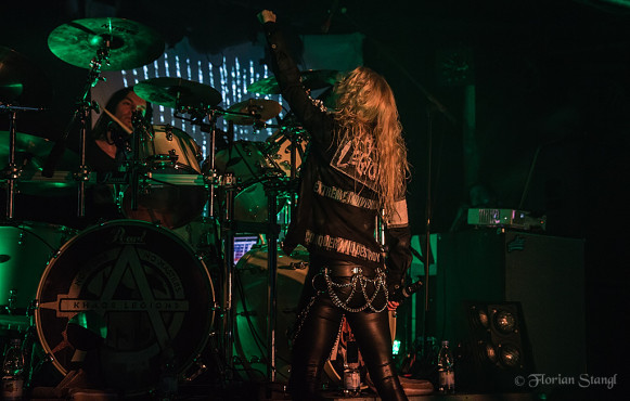 arch-enemy-17-10-2012-rockfabrik-ludwigsburg-23