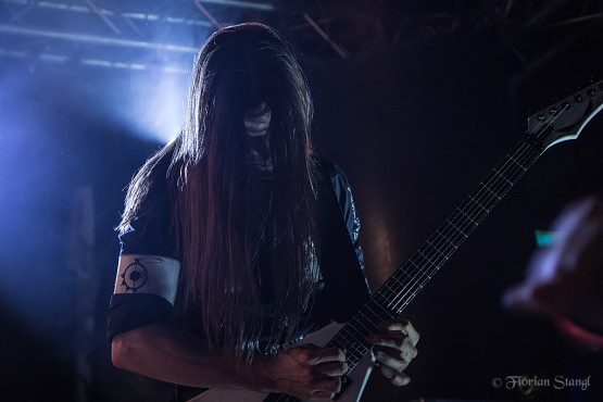 arch-enemy-17-10-2012-rockfabrik-ludwigsburg-47