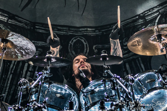 arch-enemy-arena-nuernberg-5-12-2015_0008