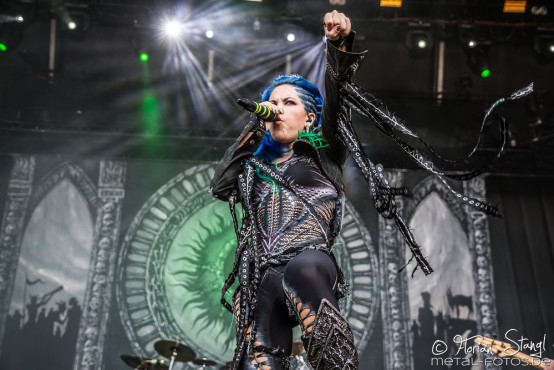 arch-enemy-summer-breeze-2016-19-08-2016_0042