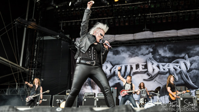 battle-beast-bang-your-head-2016-14-07-2016_0043