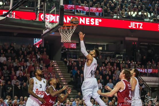 brose-baskets-real-madrid-arena-nuernberg-25-02-2016_0028