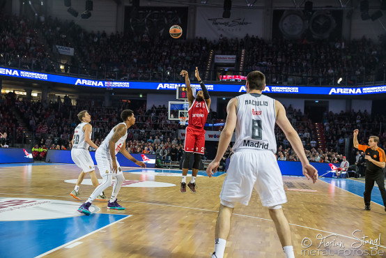 brose-baskets-real-madrid-arena-nuernberg-25-02-2016_0075