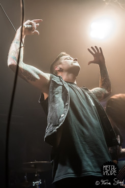 bury-tomorrow-hirsch-nuernberg-25-01-2015_0050