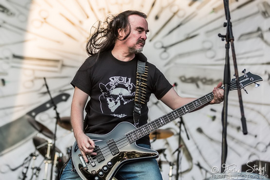 carcass-out-loud-04-06-2015_0014