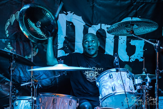 dog-eat-dog-rockfabrik-nuernberg-01-09-2013-16