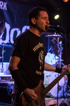 dog-eat-dog-rockfabrik-nuernberg-01-09-2013-47