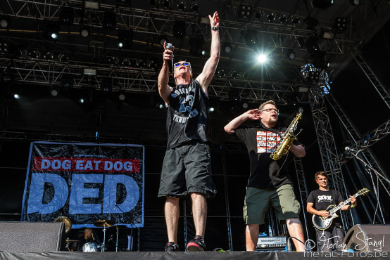 dog-eat-dog-masters-of-rock-10-7-2015_0029