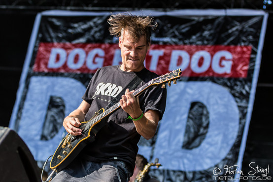 dog-eat-dog-masters-of-rock-10-7-2015_0033