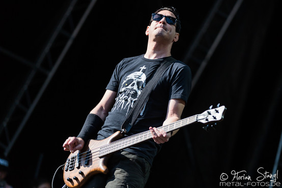 dog-eat-dog-masters-of-rock-10-7-2015_0039