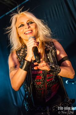doro-pyraser-classic-rock-night-2013-20-07-2013-08