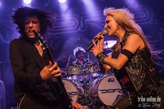 doro-pyraser-classic-rock-night-2013-20-07-2013-17