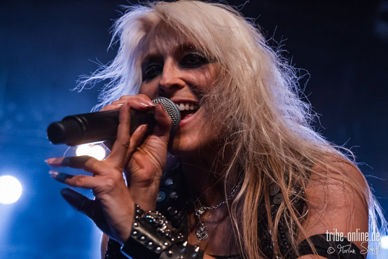 doro-pyraser-classic-rock-night-2013-20-07-2013-39