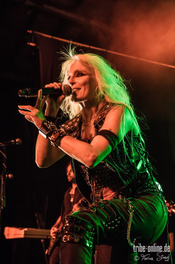doro-pyraser-classic-rock-night-2013-20-07-2013-48