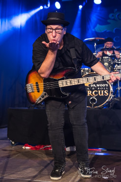 dr-woos-rocknroll-circus-pyras-classic-rock-2014-9-8-2014_0019