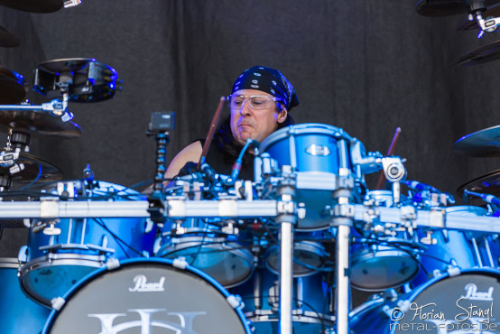 dream-theater-bang-your-head-18-7-2015_0019