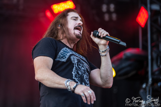 dream-theater-bang-your-head-18-7-2015_0020