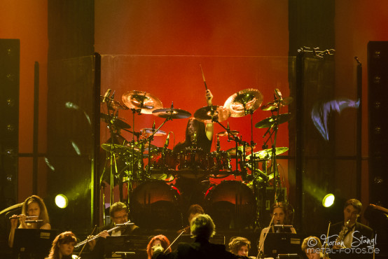 eric-bazilian-rock-meets-classic-2013-nuernberg-09-03-2013-12