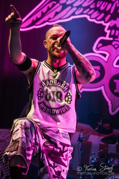 five-finger-death-punch-zenith-muenchen-14-11-2013_59