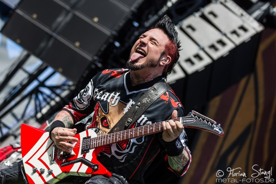 five-finger-death-punch-rockavaria-30-05-2015_0002