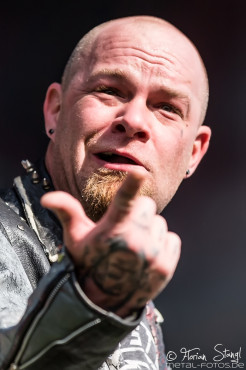 five-finger-death-punch-rockavaria-30-05-2015_0003