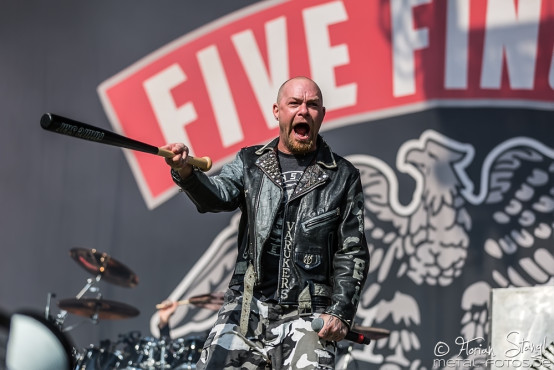 five-finger-death-punch-rockavaria-30-05-2015_0007