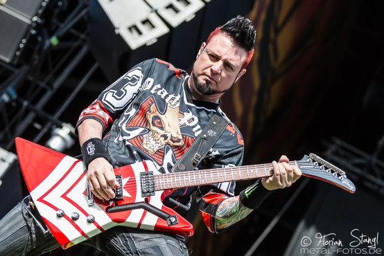 five-finger-death-punch-rockavaria-30-05-2015_0011