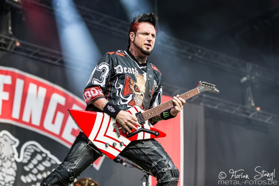 five-finger-death-punch-rockavaria-30-05-2015_0041