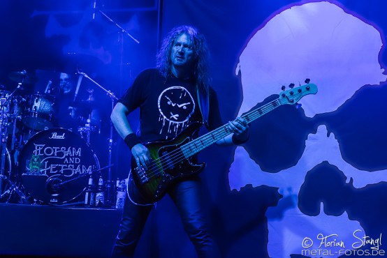 flotsam-and-jetsam-bang-your-head-17-7-2015_0034