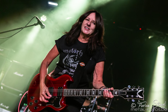 girlschool-pyraser-classic-rock-night-23-07-2022_0001
