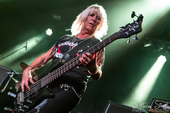 girlschool-pyraser-classic-rock-night-23-07-2022_0011
