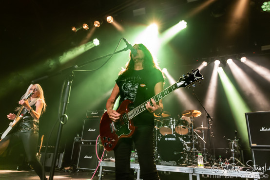 girlschool-pyraser-classic-rock-night-23-07-2022_0012