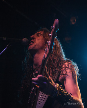 grave-12-9-2012-hirsch-nuernberg-65