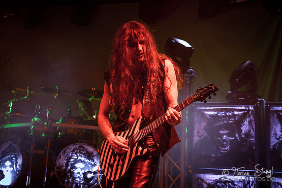 grave-digger-18-1-2013-musichall-geiselwind-11