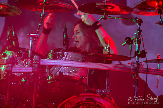 grave-digger-18-1-2013-musichall-geiselwind-22