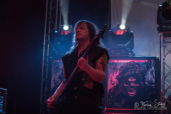 grave-digger-18-1-2013-musichall-geiselwind-25